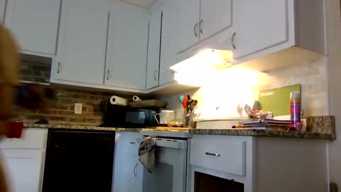 Kaye online show from 11-05-25, 05:35