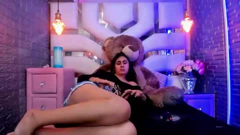 mahiara hot online show from 04-29-26, 05:52