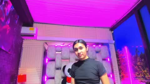 mahiara hot online show from 06-12-26, 03:55