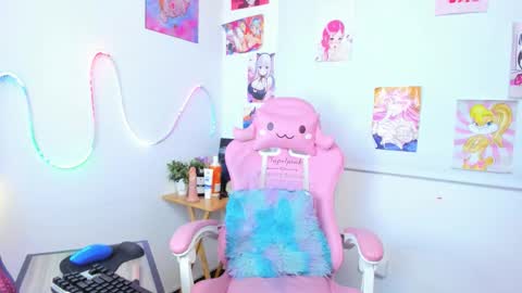 Snapshot of mahina01 chatting on 10-20-25, 03:01 online show from 10-20-25, 03:01