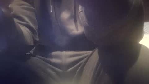 Snapshot of maho0 chatting on 11-20-25, 06:57 maho0 online show from 11-20-25, 06:57