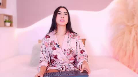 MAIA  LIA  online show from 03-10-26, 12:15
