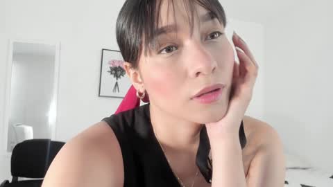 Snapshot of maia_w10 chatting on 01-23-25, 12:19 Maia online show from 01-23-25, 12:19