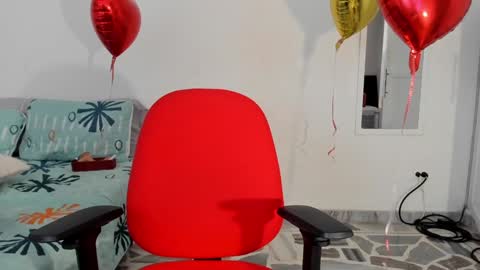 Snapshot of maia_w10 chatting on 02-26-25, 12:49 Maia online show from 02-26-25, 12:49