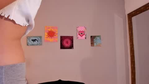 Maia online show from 04-22-26, 12:07