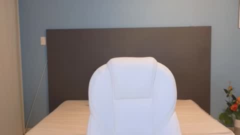 Snapshot of maiaa_ruiz chatting on 12-16-24, 01:32 Maiaa Ruiz online show from 12-16-24, 01:32