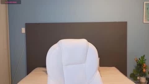 Snapshot of maiaa_ruiz chatting on 12-30-24, 12:42 Maiaa Ruiz online show from 12-30-24, 12:42