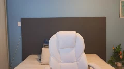 Snapshot of maiaa_ruiz chatting on 01-04-25, 12:49 Maiaa Ruiz online show from 01-04-25, 12:49