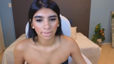 Maiaa Ruiz  online show from 01-09-25, 03:23