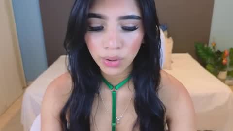 Snapshot of maiaa_ruiz chatting on 01-23-25, 01:56 Maiaa Ruiz online show from 01-23-25, 01:56