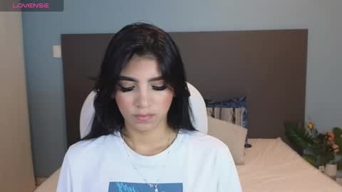 Maiaa Ruiz  online show from 02-08-25, 12:39