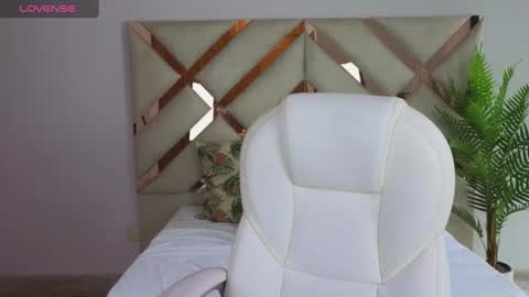 Snapshot of maiaa_ruiz chatting on 03-07-25, 01:40 Maiaa Ruiz online show from 03-07-25, 01:40