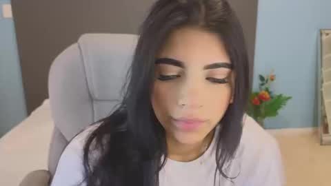 Snapshot of maiaa_ruiz chatting on 09-09-25, 02:38 Maiaa Ruiz online show from 09-09-25, 02:38