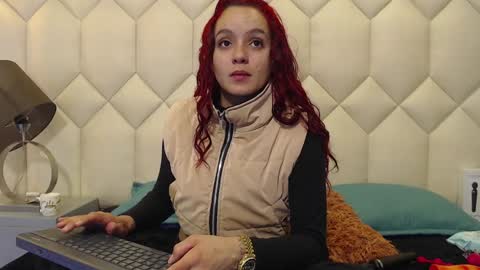 Maia  online show from 02-02-25, 02:13