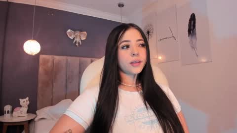 Snapshot of maiiitee_ chatting on 12-17-24, 03:06 Mait online show from 12-17-24, 03:06