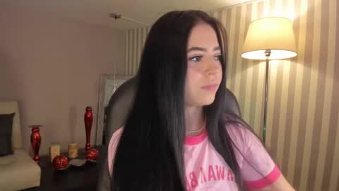 Snapshot of maiiitee_ chatting on 09-28-25, 03:17 Mait online show from 09-28-25, 03:17