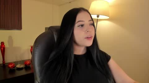 Snapshot of maiiitee_ chatting on 05-01-26, 03:27 Mait online show from 05-01-26, 03:27
