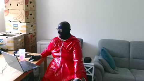 Snapshot of maikedwt chatting on 07-30-26, 12:37 maikedwt online show from 07-30-26, 12:37
