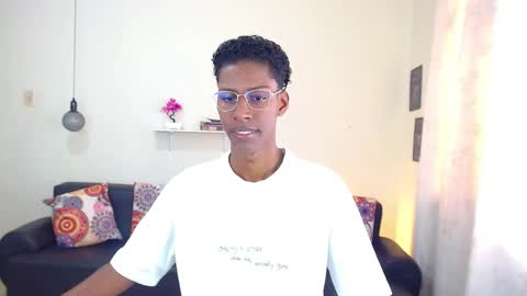 Snapshot of maiki18 chatting on 01-16-25, 01:58 I am Maik online show from 01-16-25, 01:58