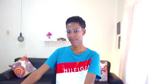 Snapshot of maiki18 chatting on 01-23-25, 01:56 I am Maik online show from 01-23-25, 01:56