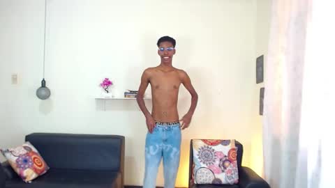 Snapshot of maiki18 chatting on 01-30-25, 05:39 I am Maik online show from 01-30-25, 05:39