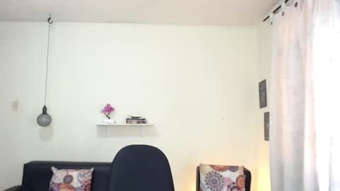 Snapshot of maiki18 chatting on 02-01-25, 05:05 I am Maik online show from 02-01-25, 05:05