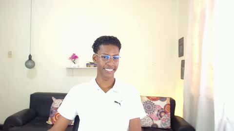 Snapshot of maiki18 chatting on 02-03-25, 04:52 I am Maik online show from 02-03-25, 04:52