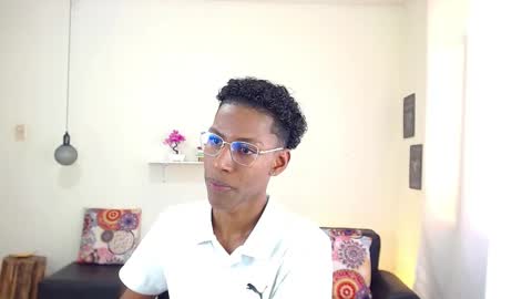 Snapshot of maiki18 chatting on 03-10-25, 07:50 I am Maik online show from 03-10-25, 07:50