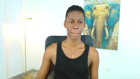 Snapshot of maiki18 chatting on 10-17-25, 09:06 I am Maik online show from 10-17-25, 09:06
