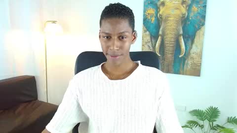 Snapshot of maiki18 chatting on 10-21-25, 09:15 I am Maik online show from 10-21-25, 09:15