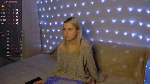 Your kitty online show from 12-27-24, 03:37