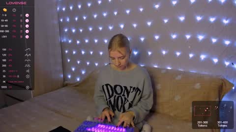 Your kitty online show from 01-15-25, 03:50