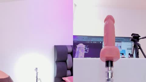 Maily  online show from 04-24-26, 08:00