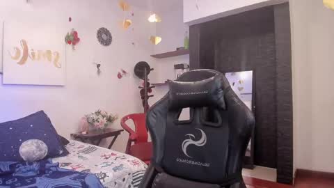 Carolina Barrantes Munera online show from 03-06-25, 11:36