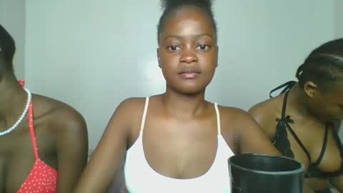 Snapshot of maira_luv1 chatting on 01-16-26, 08:18 maira luv1 online show from 01-16-26, 08:18