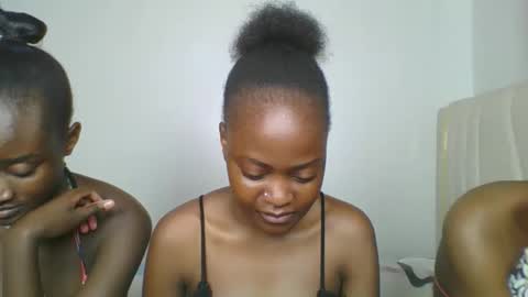 Snapshot of maira_luv1 chatting on 01-17-26, 08:34 maira luv1 online show from 01-17-26, 08:34