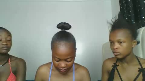 Snapshot of maira_luv1 chatting on 02-03-26, 01:26 maira luv1 online show from 02-03-26, 01:26