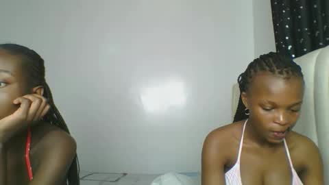 Snapshot of maira_luv1 chatting on 02-17-26, 08:44 maira luv1 online show from 02-17-26, 08:44