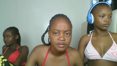 Snapshot of maira_luv1 chatting on 02-17-26, 08:48 maira luv1 online show from 02-17-26, 08:48