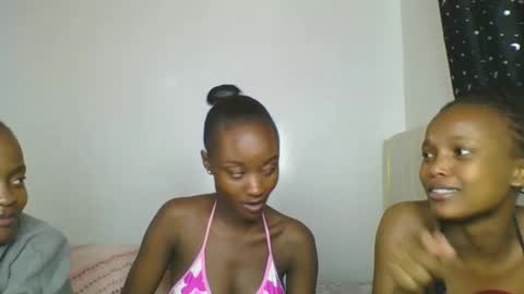 Snapshot of maira_luv1 chatting on 03-02-26, 09:10 maira luv1 online show from 03-02-26, 09:10