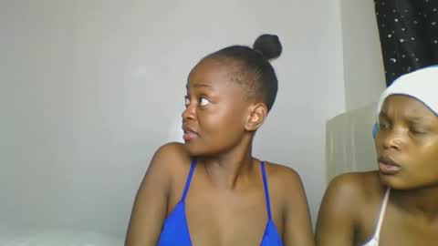 Snapshot of maira_luv1 chatting on 03-11-26, 09:54 maira luv1 online show from 03-11-26, 09:54