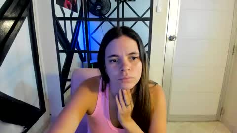 Snapshot of maira_md chatting on 11-30-25, 04:27 MAIRA online show from 11-30-25, 04:27