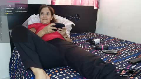 Snapshot of maira_milf chatting on 05-26-26, 08:27 Maira online show from 05-26-26, 08:27