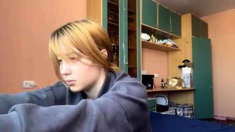 Snapshot of maisawin chatting on 06-15-26, 01:24 Evie online show from 06-15-26, 01:24