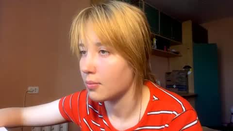 Snapshot of maisawin chatting on 06-23-26, 02:15 Evie online show from 06-23-26, 02:15