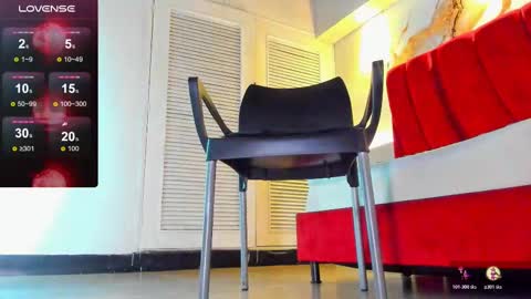 Snapshot of maise_hill1 chatting on 10-20-25, 02:39 MAISE online show from 10-20-25, 02:39