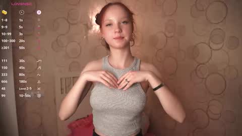 Maisie online show from 11-14-25, 01:21