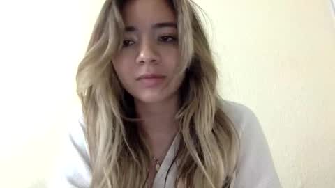 Snapshot of majo_gomezz chatting on 05-11-26, 04:07 majo_gomezz online show from 05-11-26, 04:07