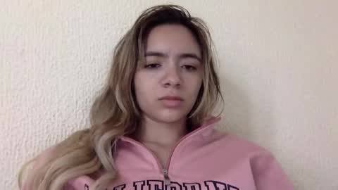 Snapshot of majo_gomezz chatting on 05-12-26, 12:08 majo_gomezz online show from 05-12-26, 12:08