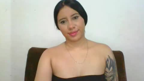 Snapshot of majo_rose chatting on 02-17-25, 10:47 MAJO ROSE online show from 02-17-25, 10:47